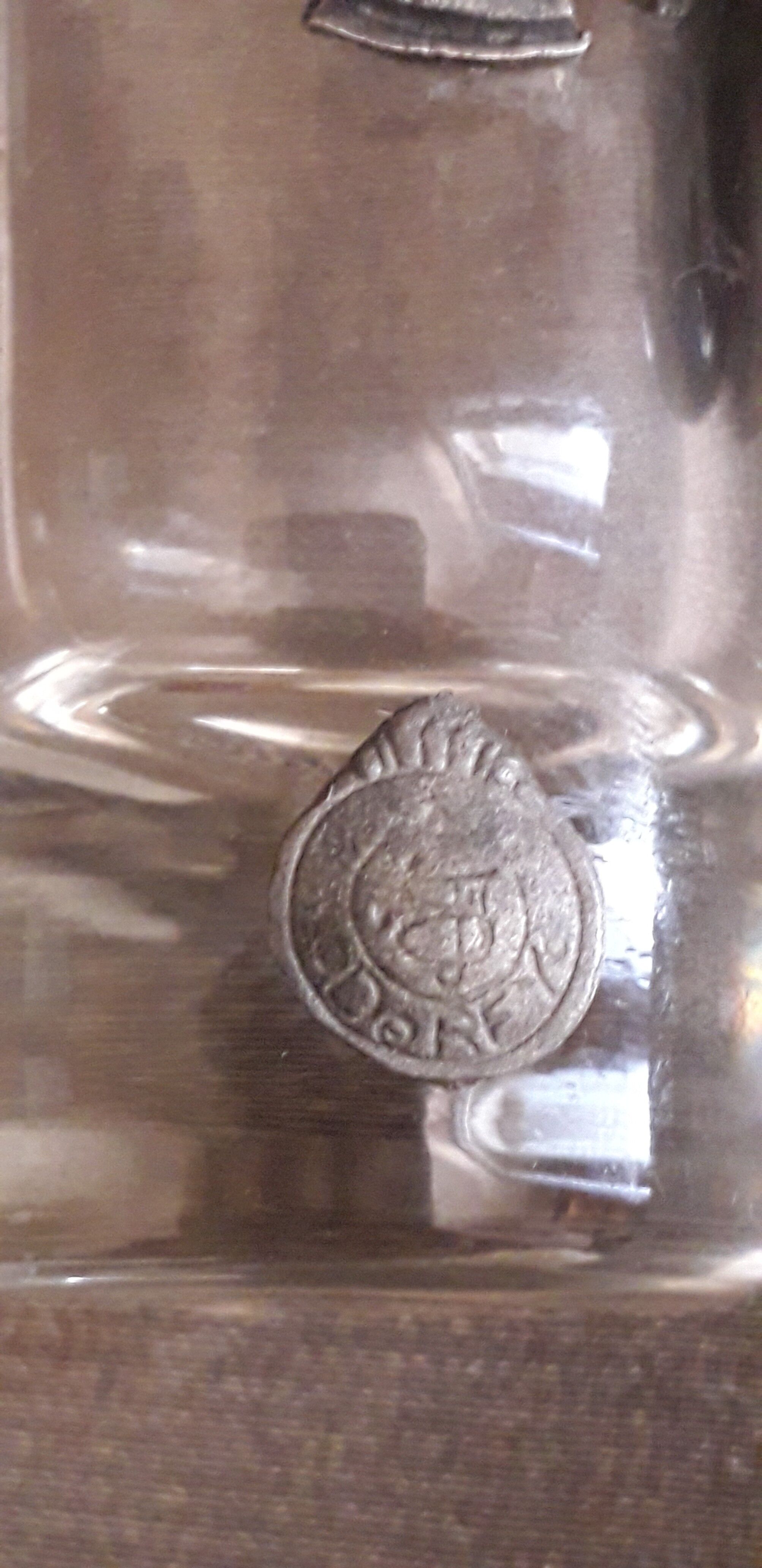 Glass liquor glass with tin sconces signed J.de Rey