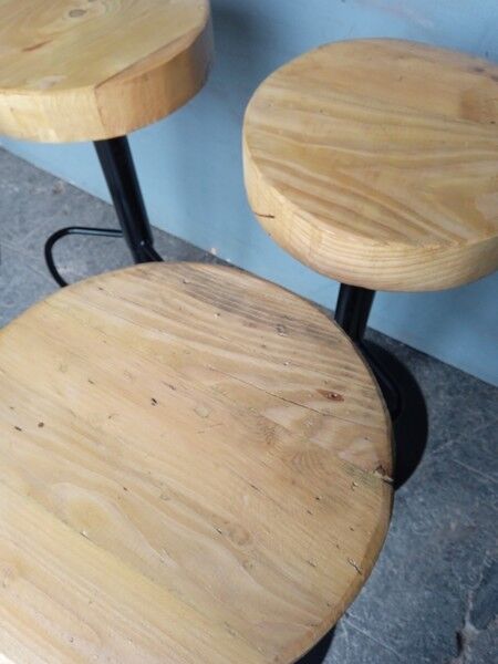 4 high bar stools wood and metal