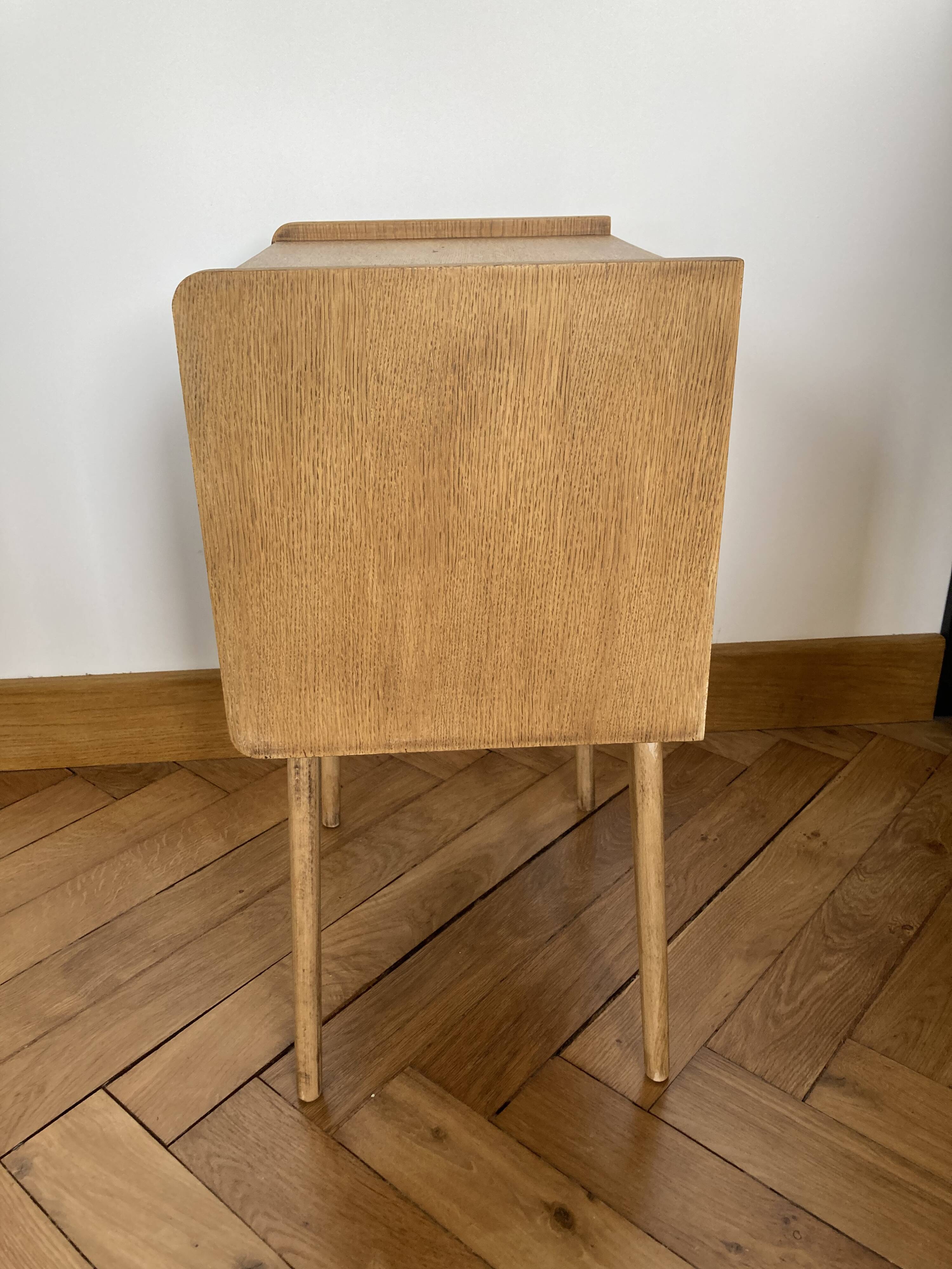 Bedside table compass legs