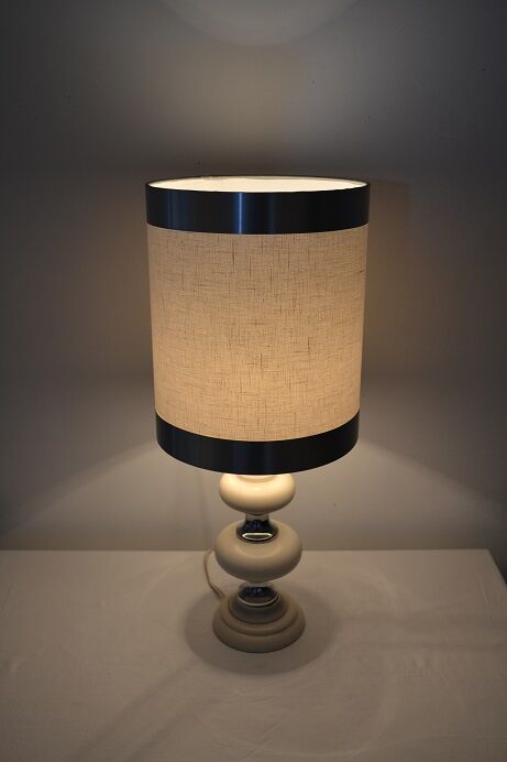 Seventies vintage lay lamp