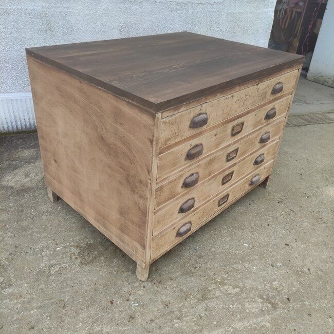 Meuble pour dessins ou plans