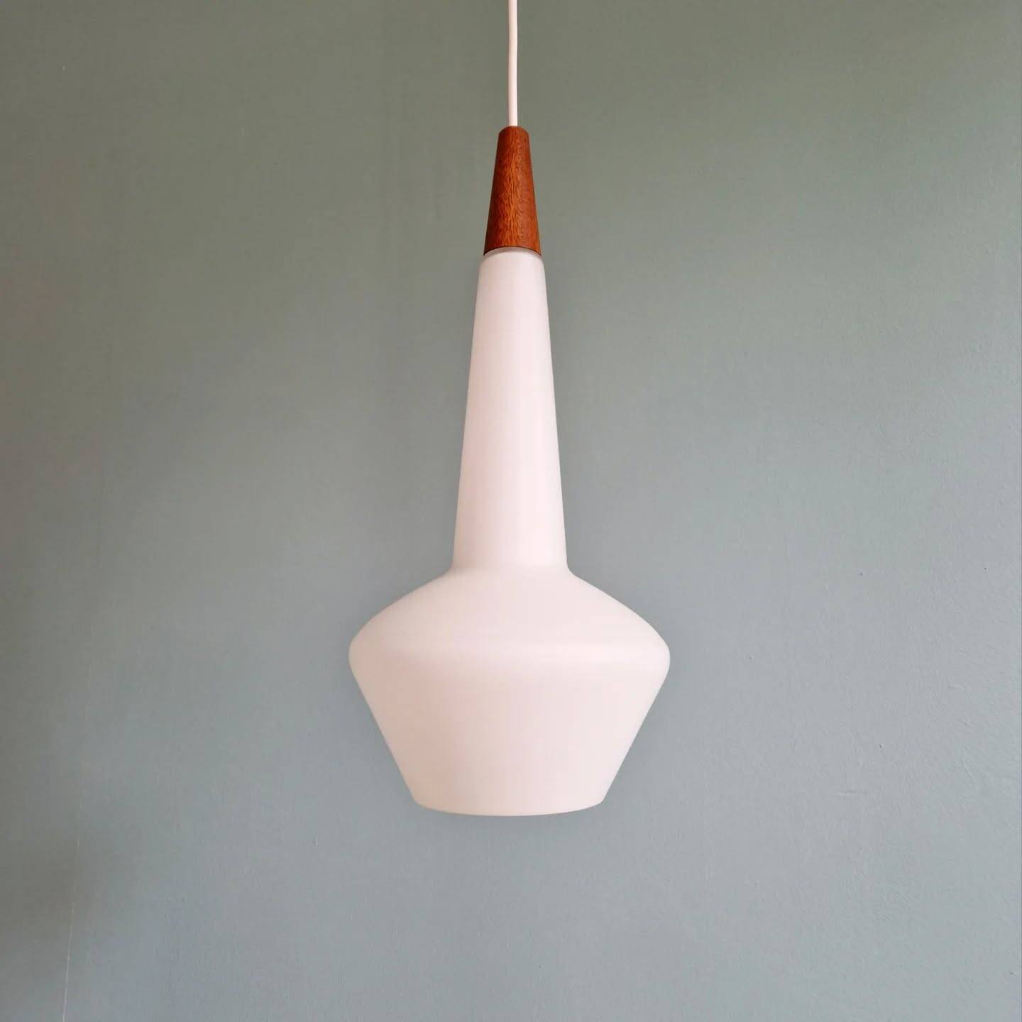Scandinavian suspension in satin white opaline, 1960.