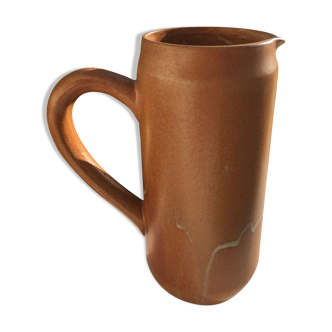 Sandstone pitcher