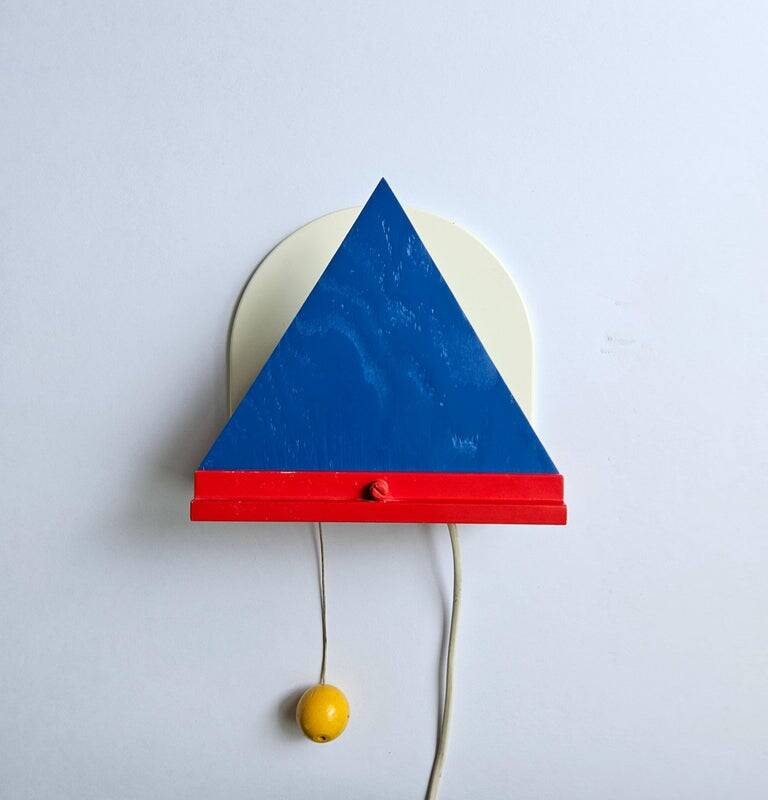 Lampe murale Ikea dans le style d'Ettore Sottsass, Memphis Milano, Italie, années 1980.