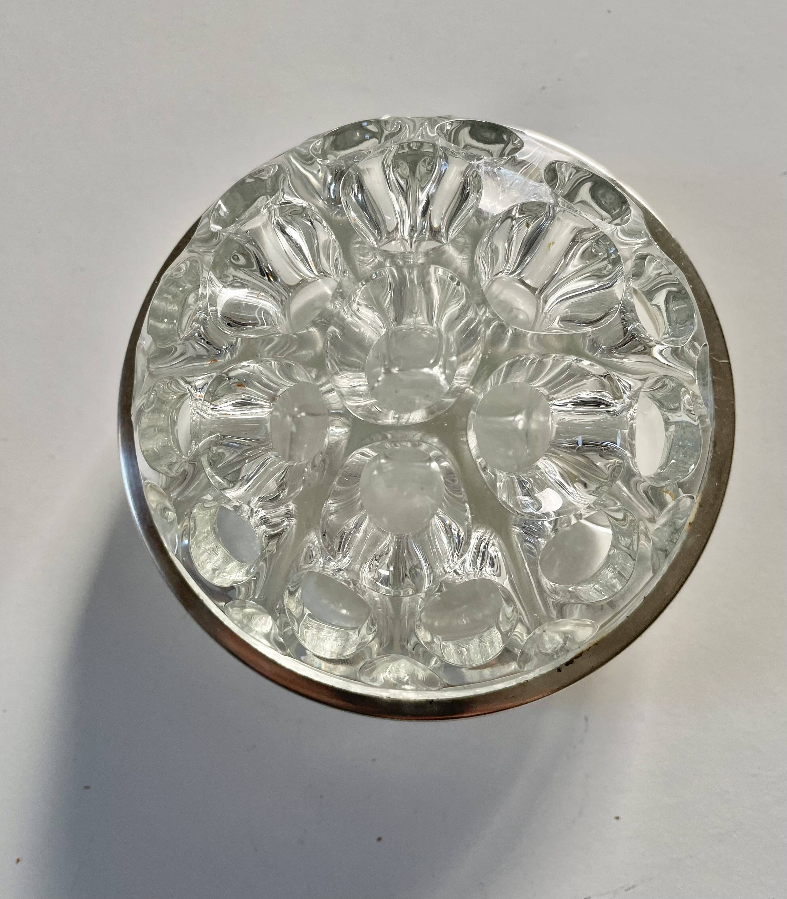 Crystal flower frog from Reims