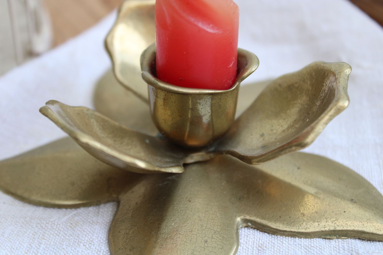 Golden candle holder