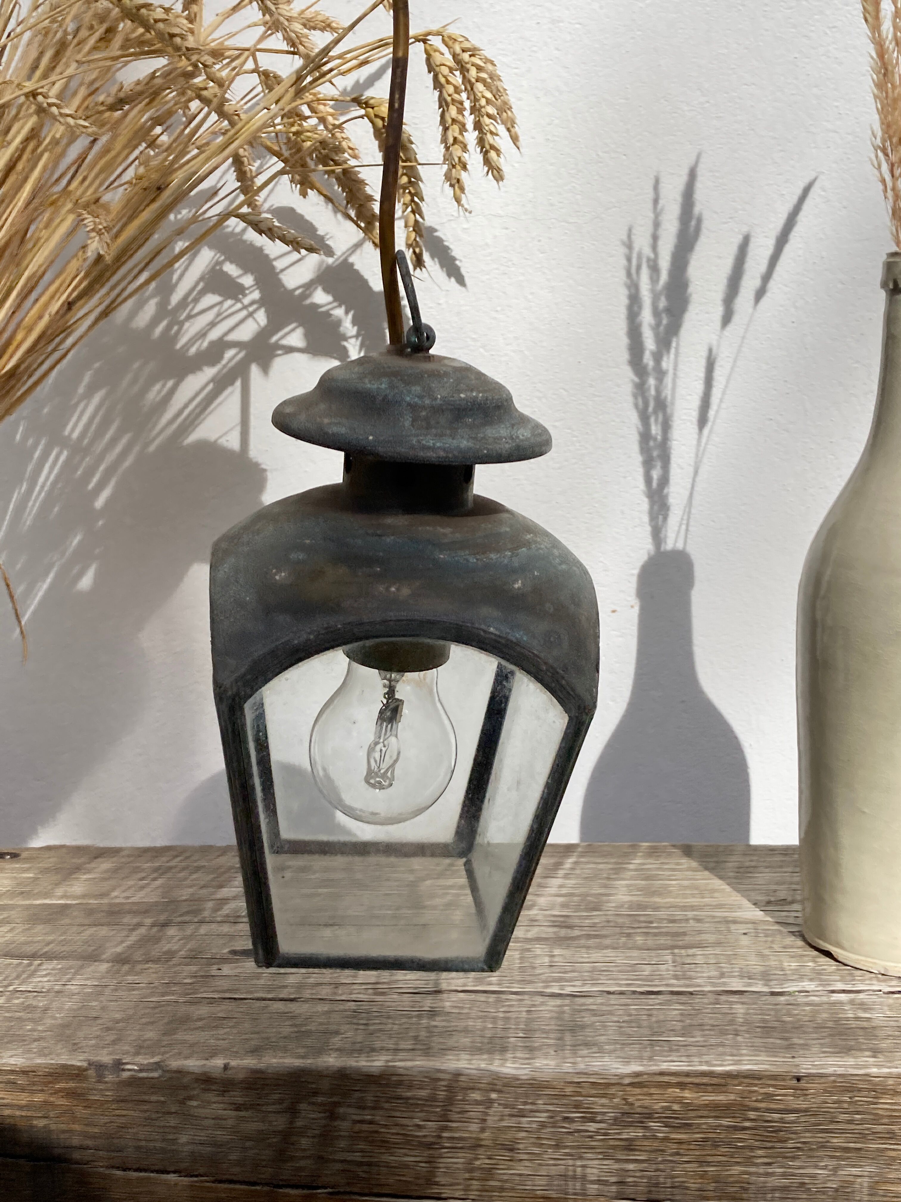 Antique lantern suspension in brass and glass