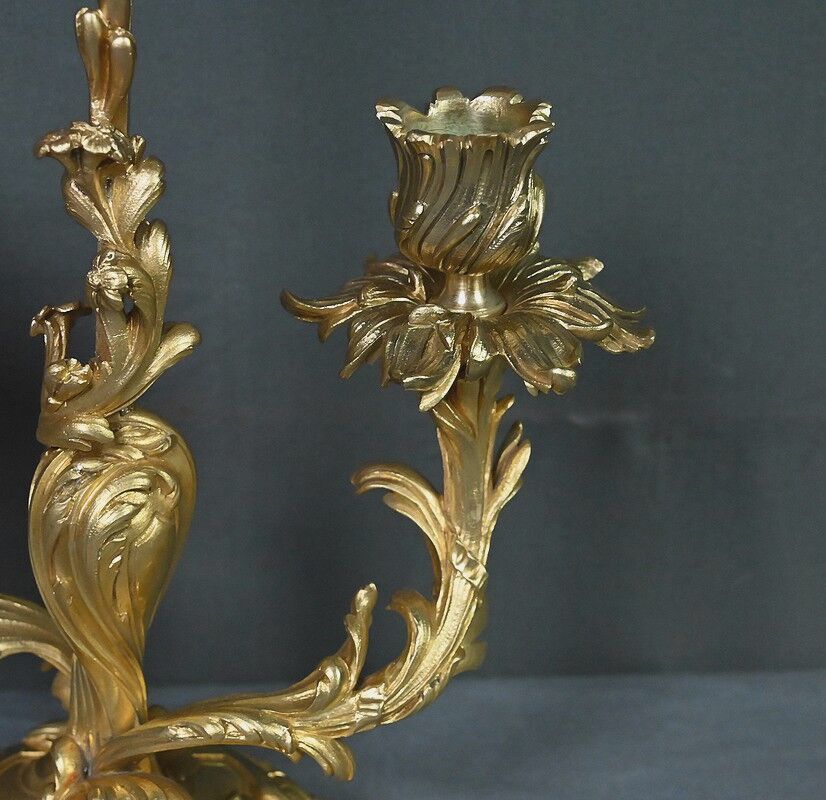 Chandelier with a gilded bronze shade, Louis XV style – Mid 19th century
