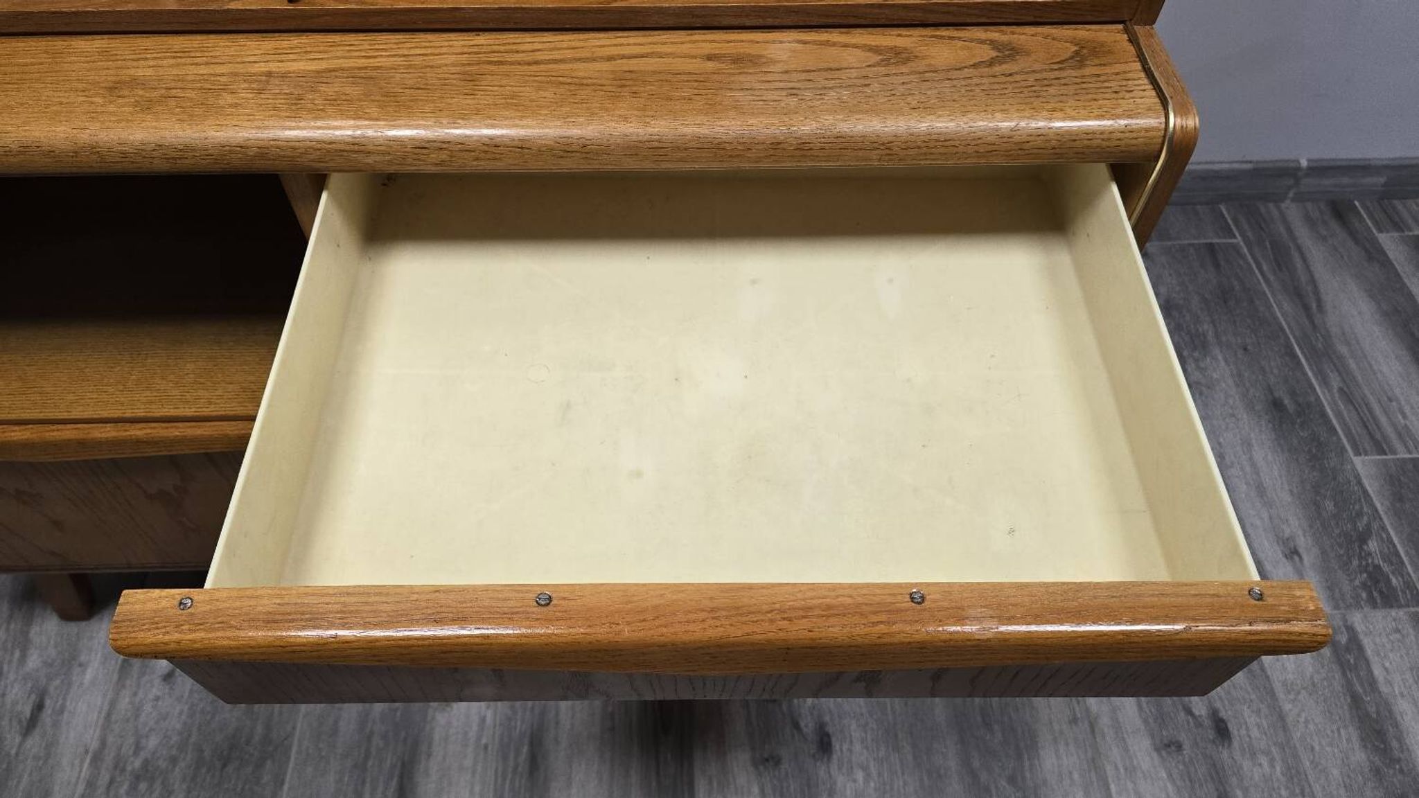 Buffet de B. Landsman pour Jitona