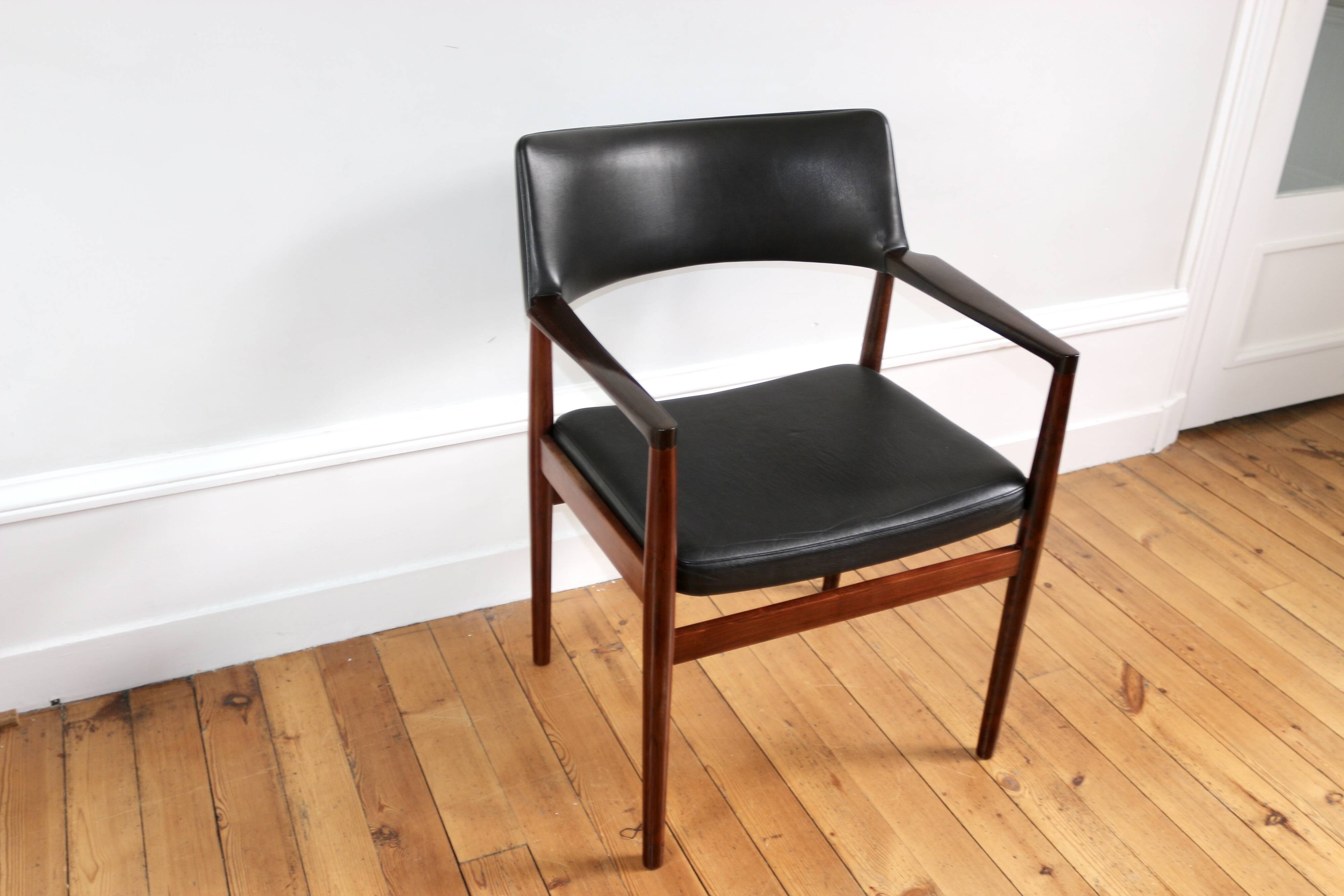 Vintage Scandinavian armchair in rosewood by Erik Worts, 1960.