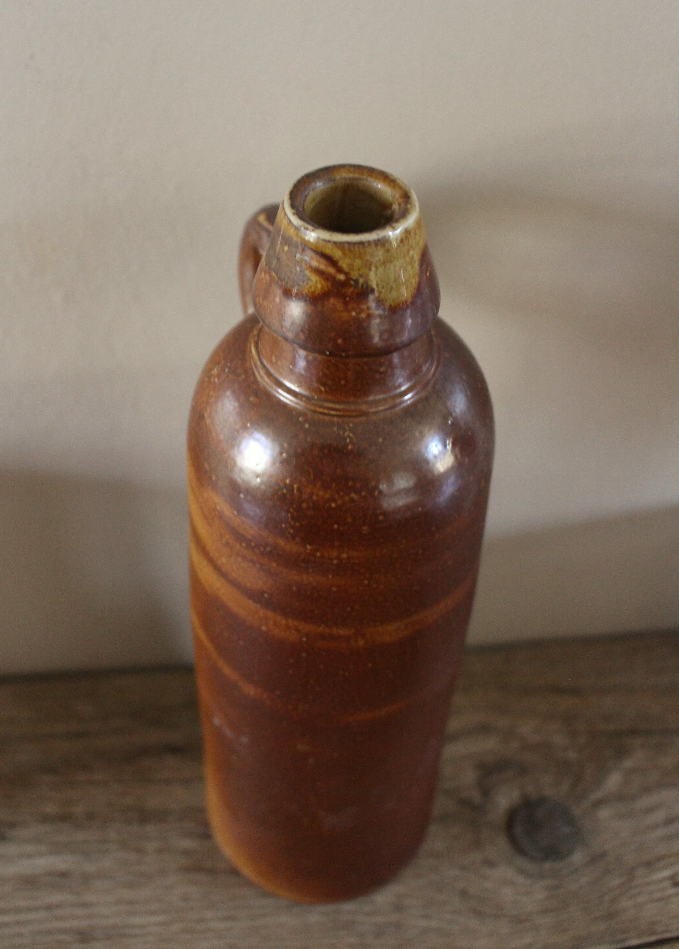 Bouteille liqueur grès vintage poignée