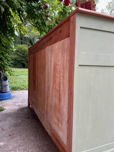 LARGE BUFFET 3 DOORS 3 DRAWERS