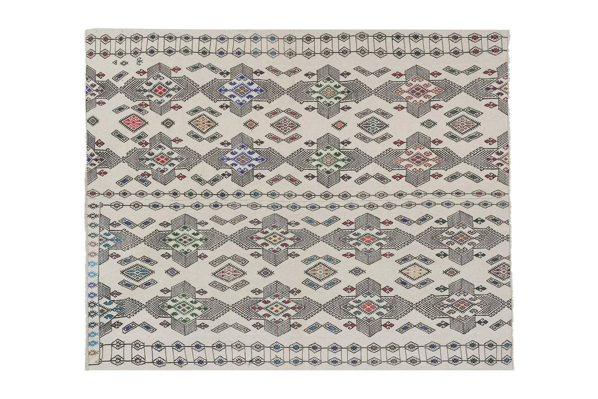 Vintage Turkish kilim, handwoven, 170x210 cm.