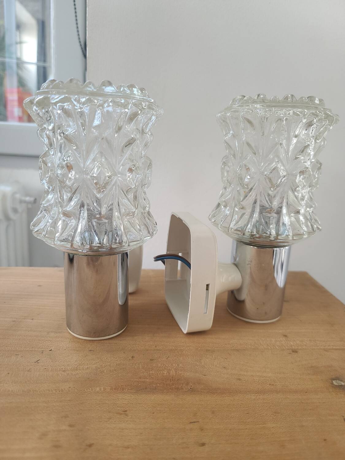 Pair of 1970s crystal wall lights