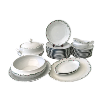 Service assiettes pour 12 personnes 1970