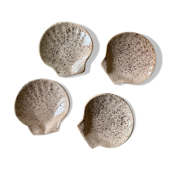 Series of 4 sandstone shell cups