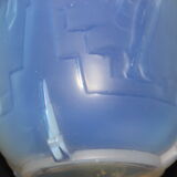 Vase en verre soufflé opalescent art déco par Sabino Paris 1920 1930