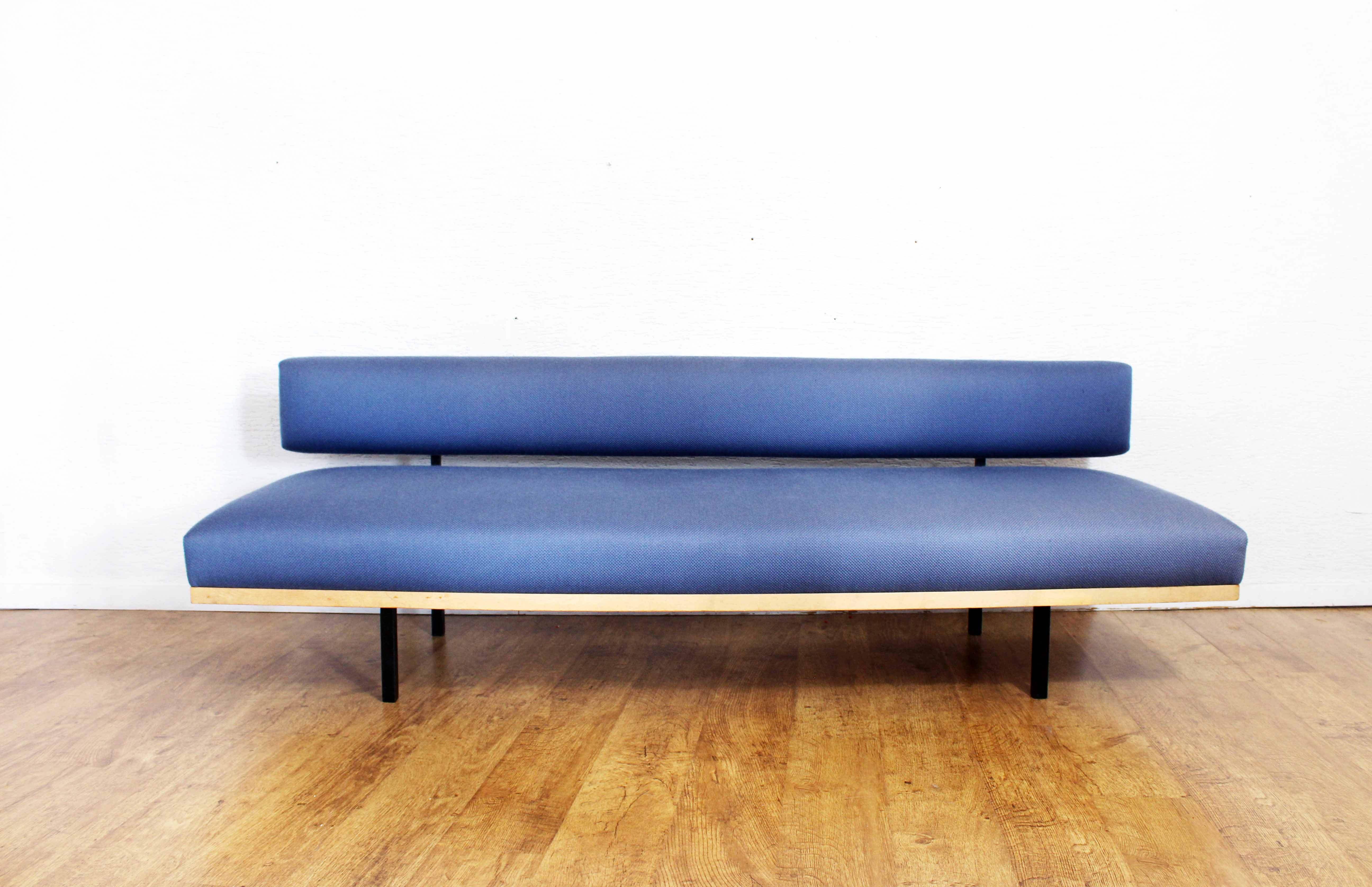 Daybed sofa bench