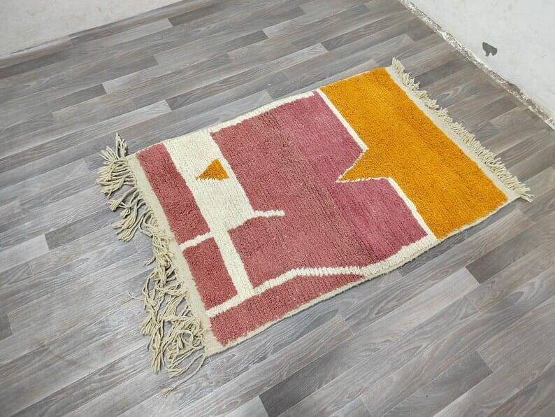 Pure natural wool rug, size 160 x 240 cm