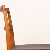Suite de 4 chaises Danoises en Teck et cuir neuf modèle 430 par Arne Vodder