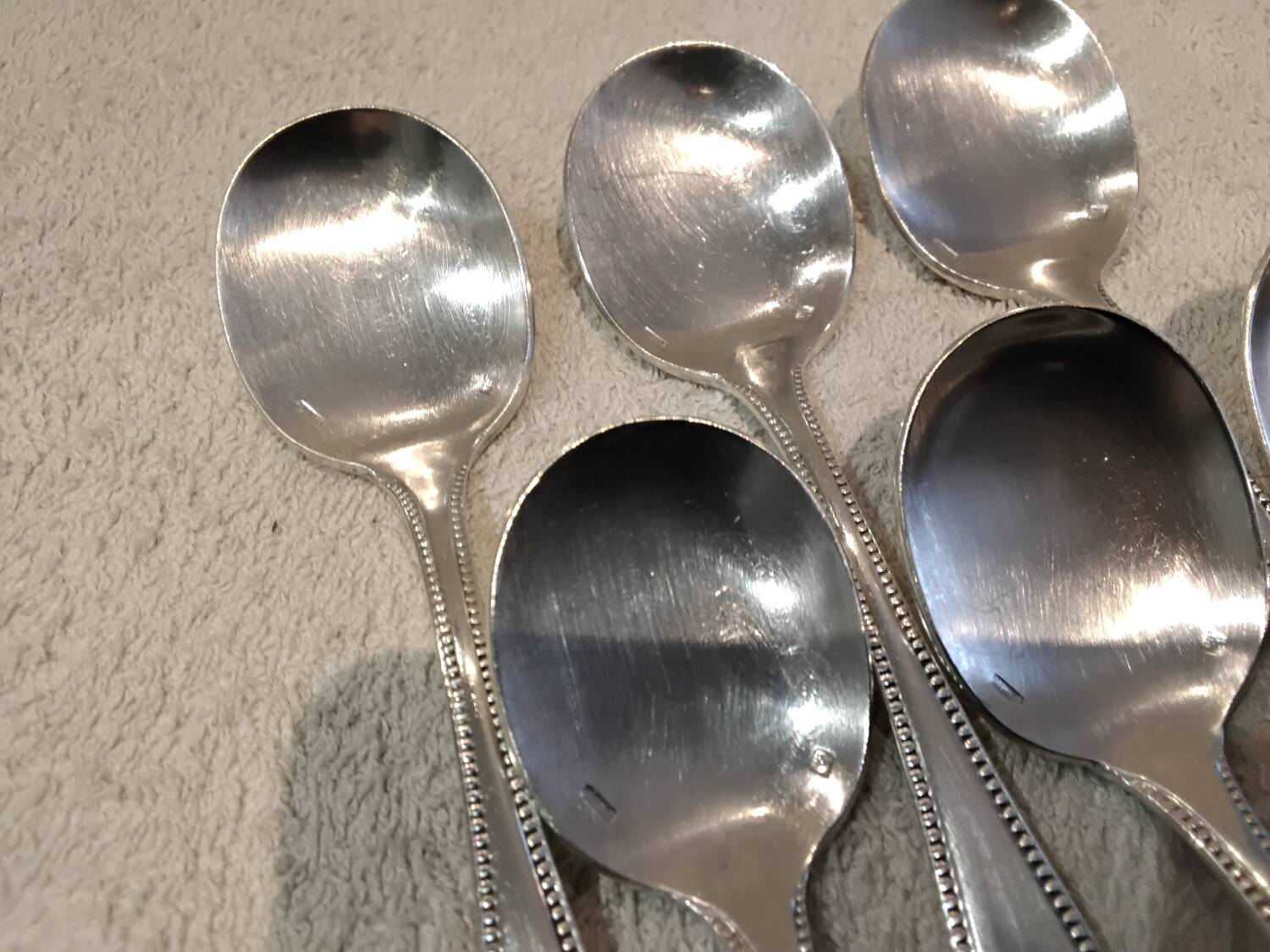 6 silver-plated ice cream scoops, goldsmith Frionnet, pearl decor