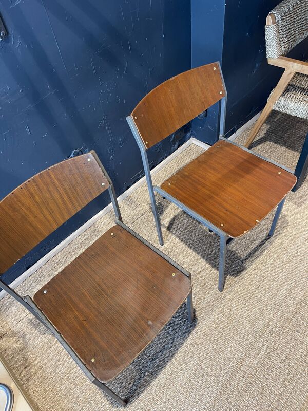 Paire de chaises Gijs Van Der Sluis bois et pieds acier gris taupe Pays Bas