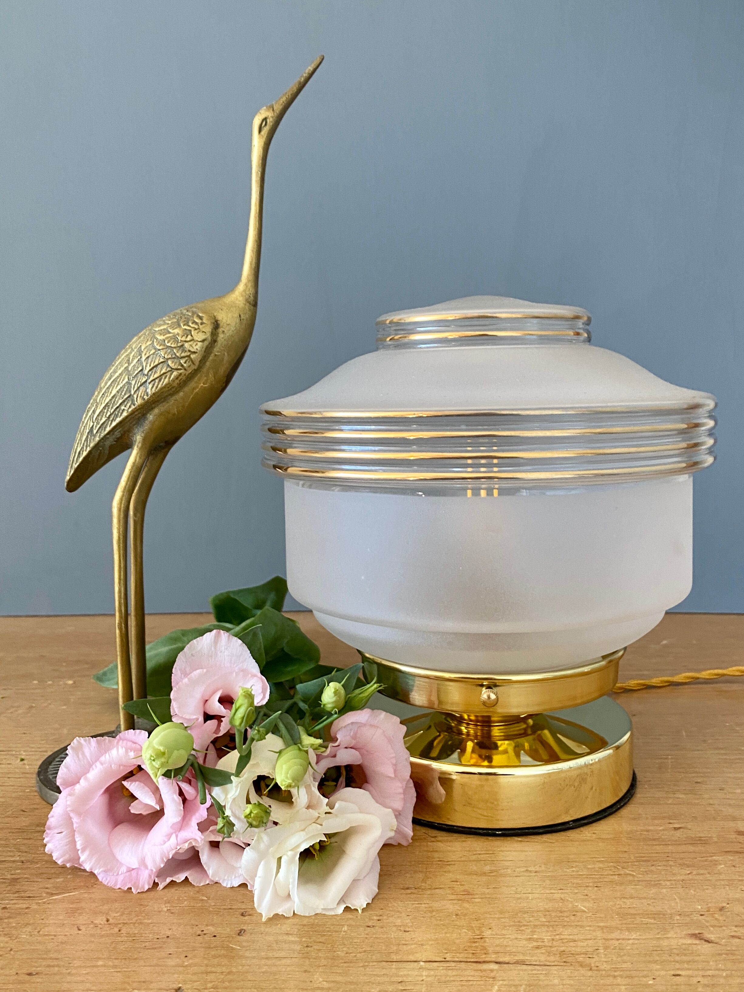 Table lamp vintage art deco globe in white frosted glass with golden edging