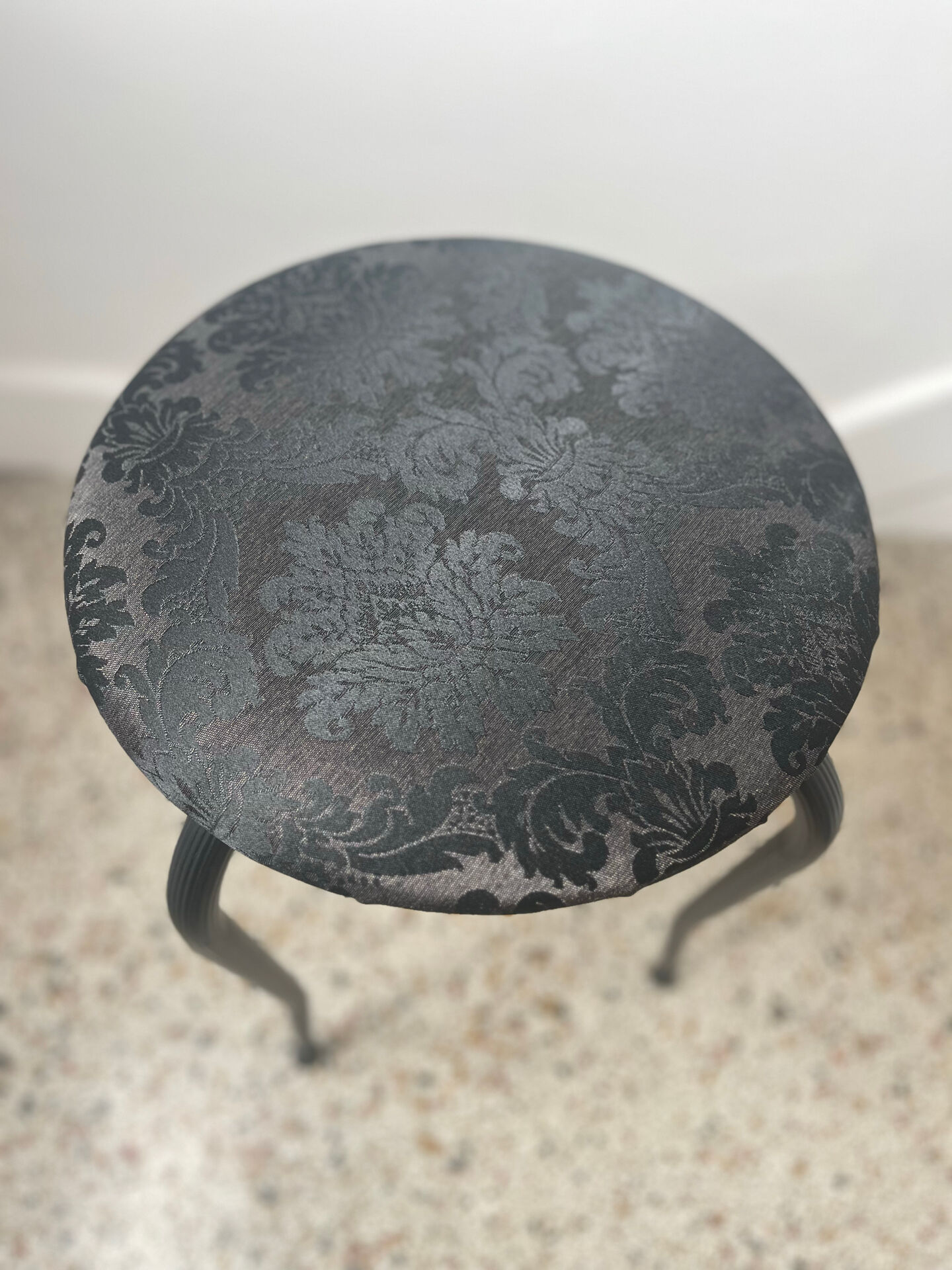 Soudexvinyl vintage stool refurbished