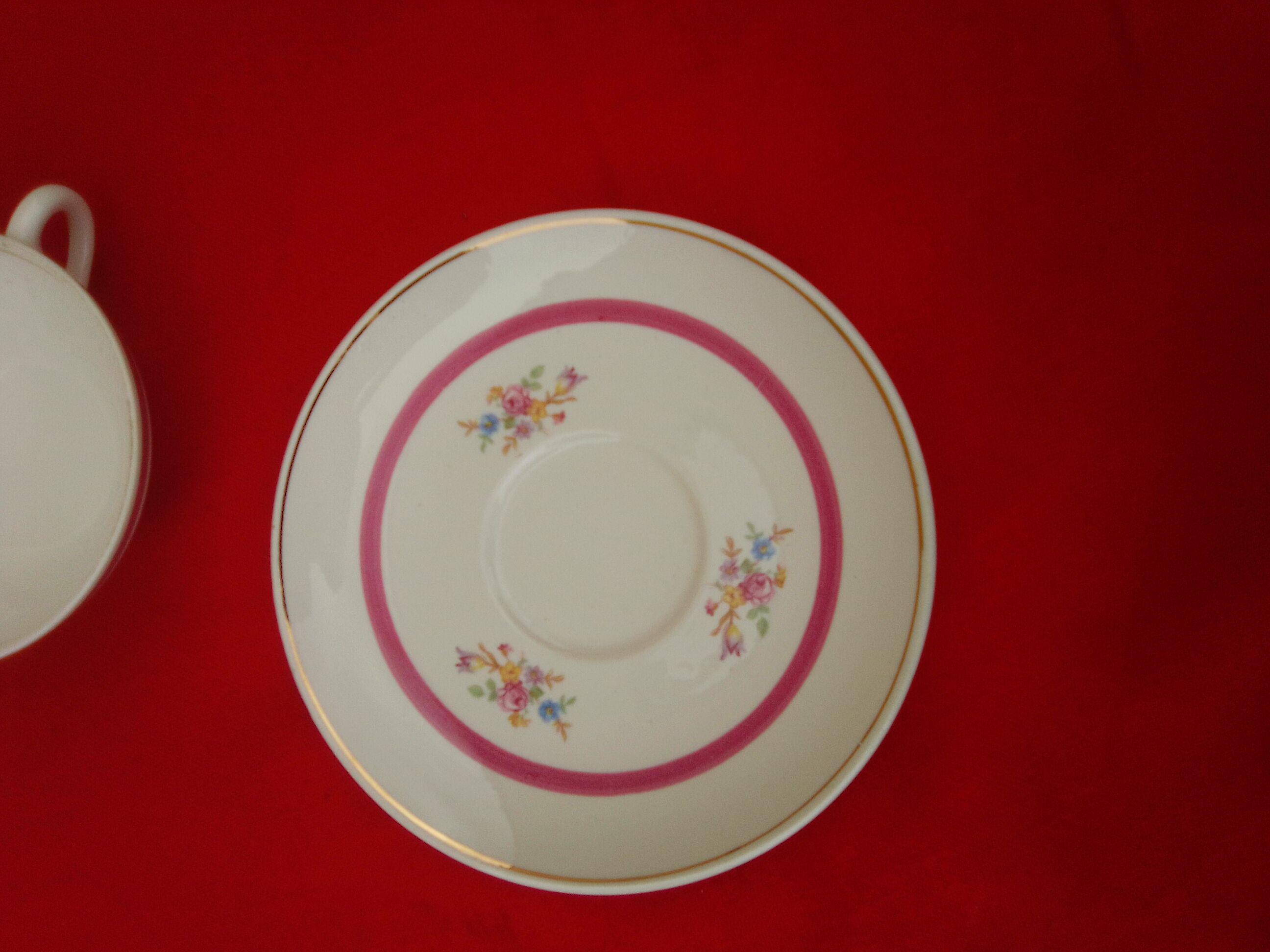 6 coffee cups with saucer in gien faience