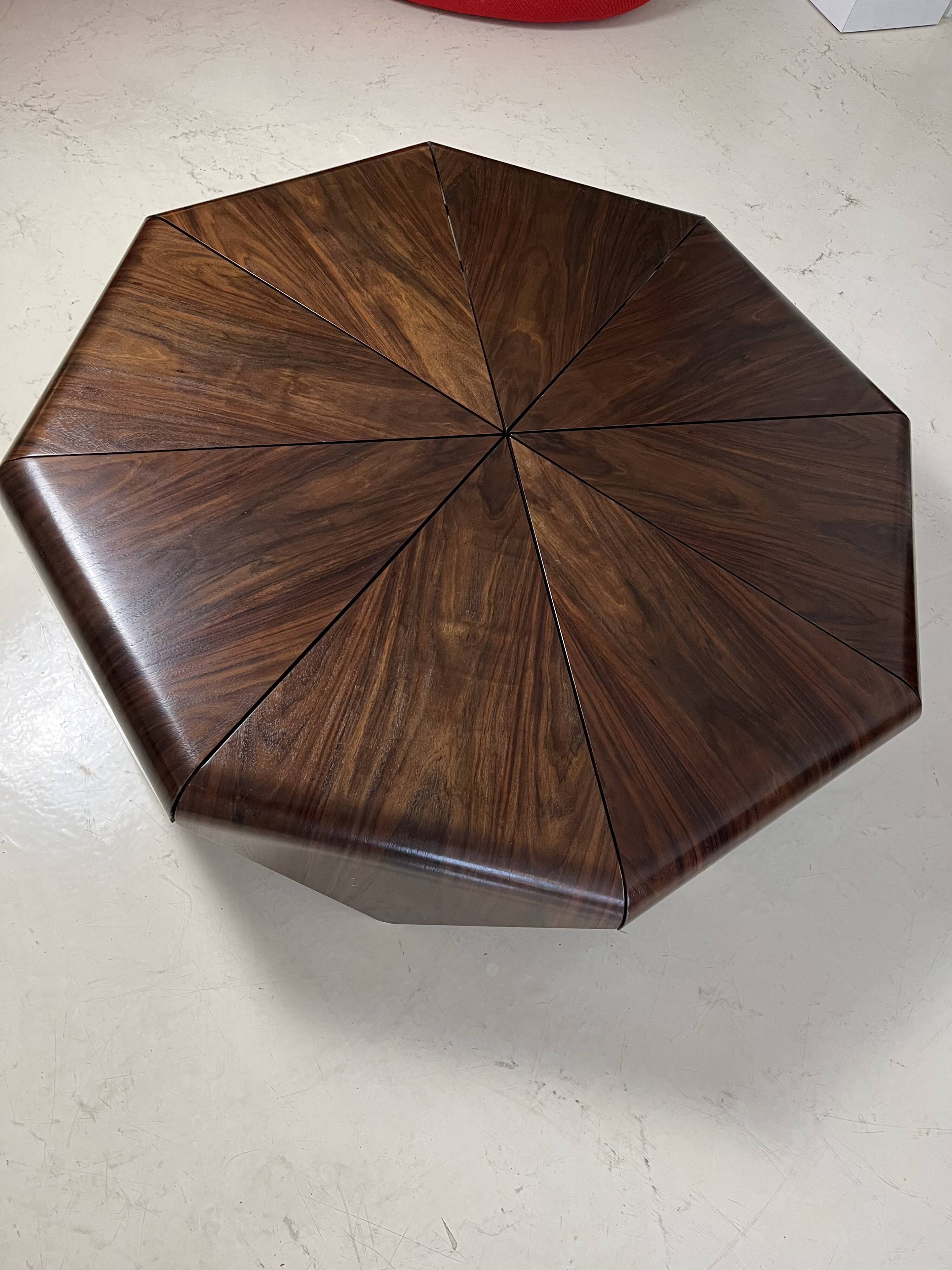 Coffee table attributed to Jorge Zalszupin