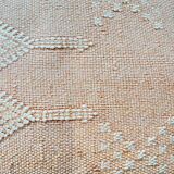Sabra cushion