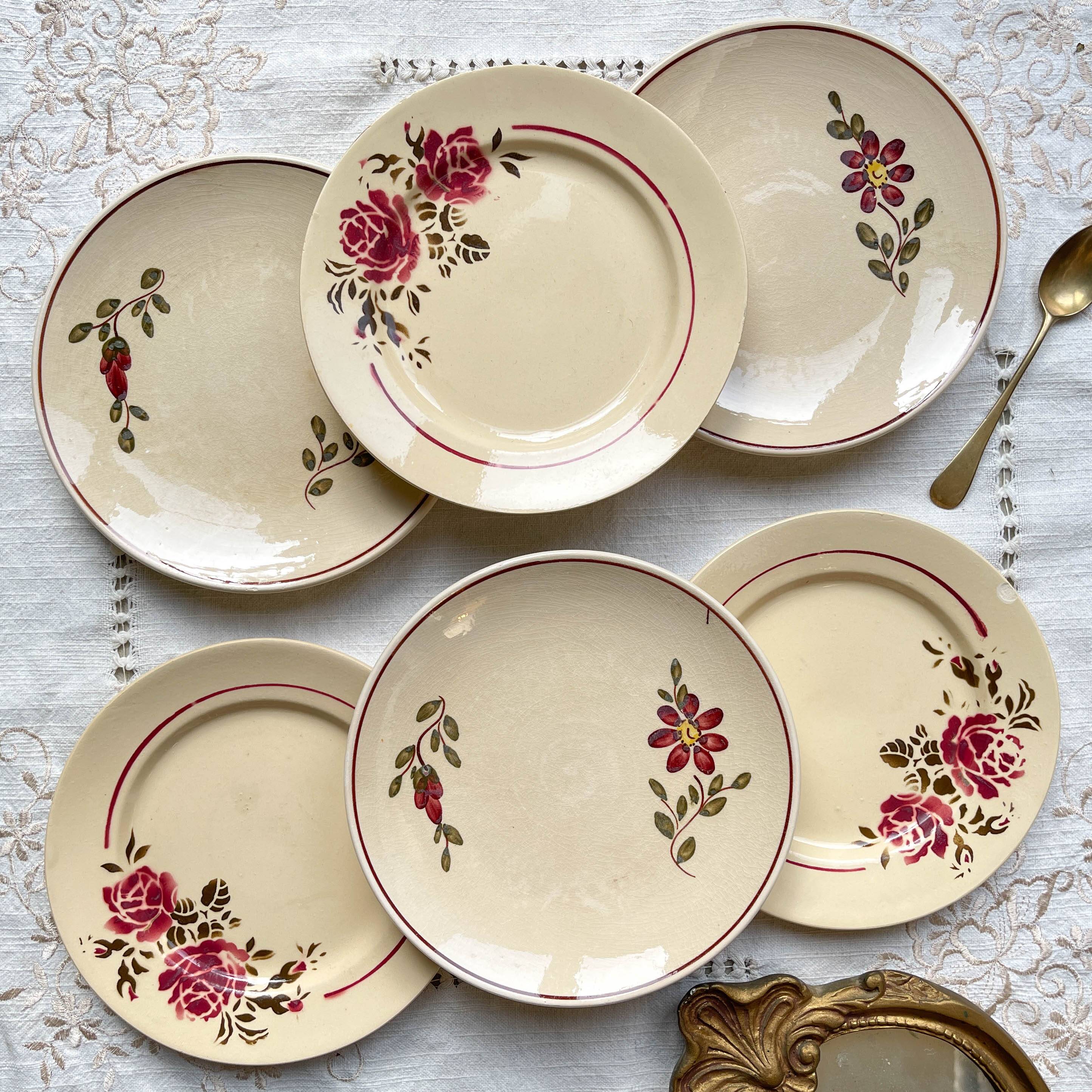 6 Small mismatched vintage floral plates - BADONVILLIER STEULER
