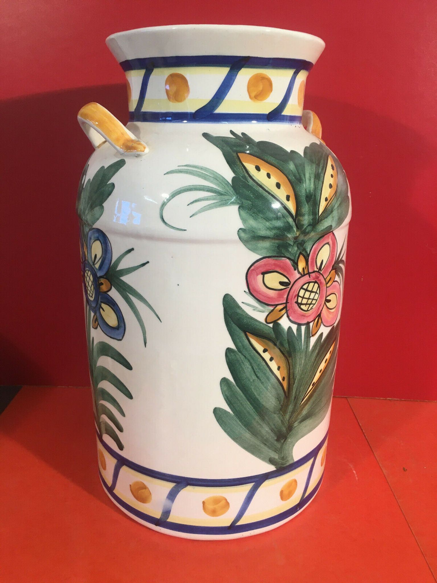 Ceramic umbrella door