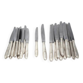Ercuis Artois, 24 knives, 12 dinner + 12 dessert, cheese in silver-plated metal.