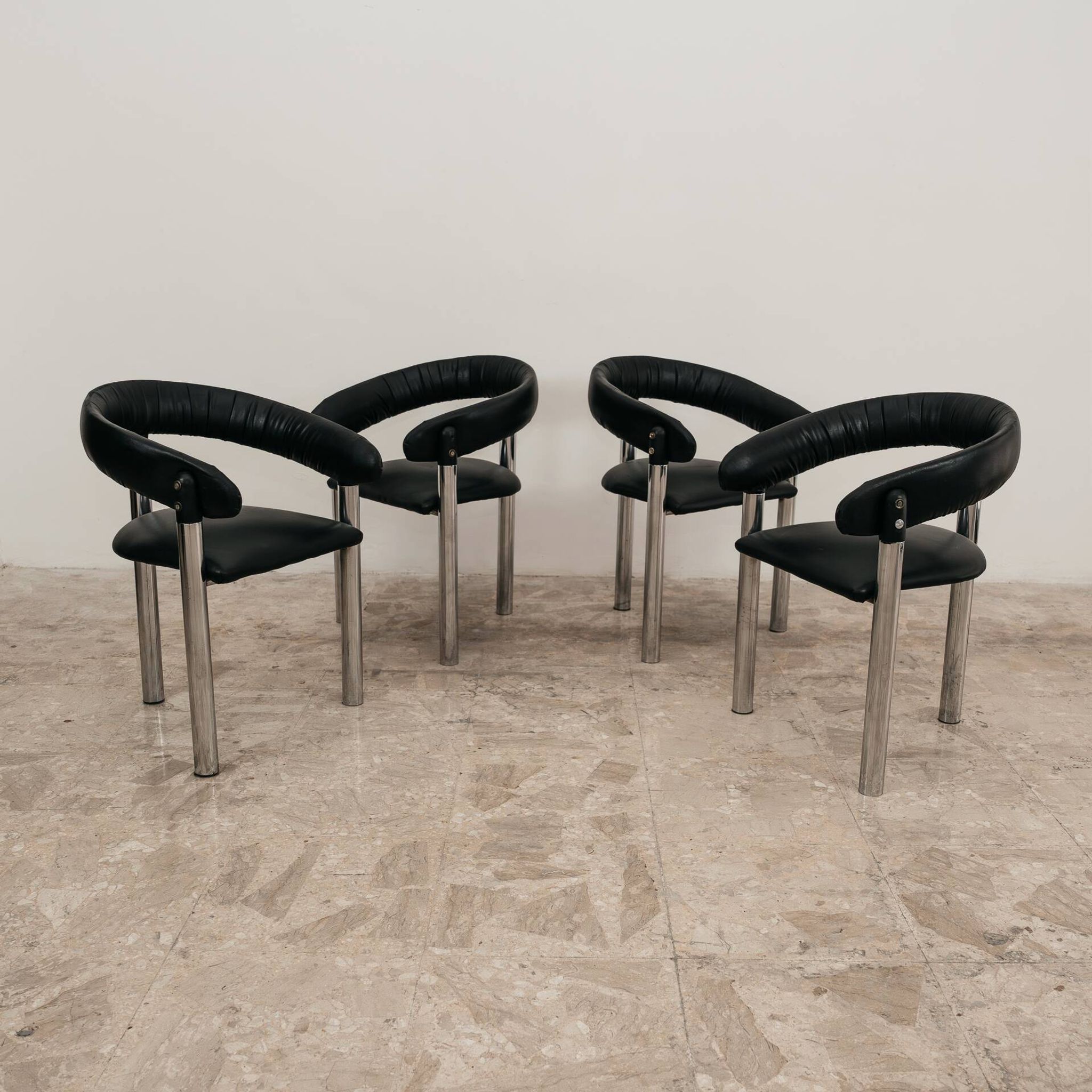 Set de 4 fauteuils de salle à manger design années 70 vintage modernariato