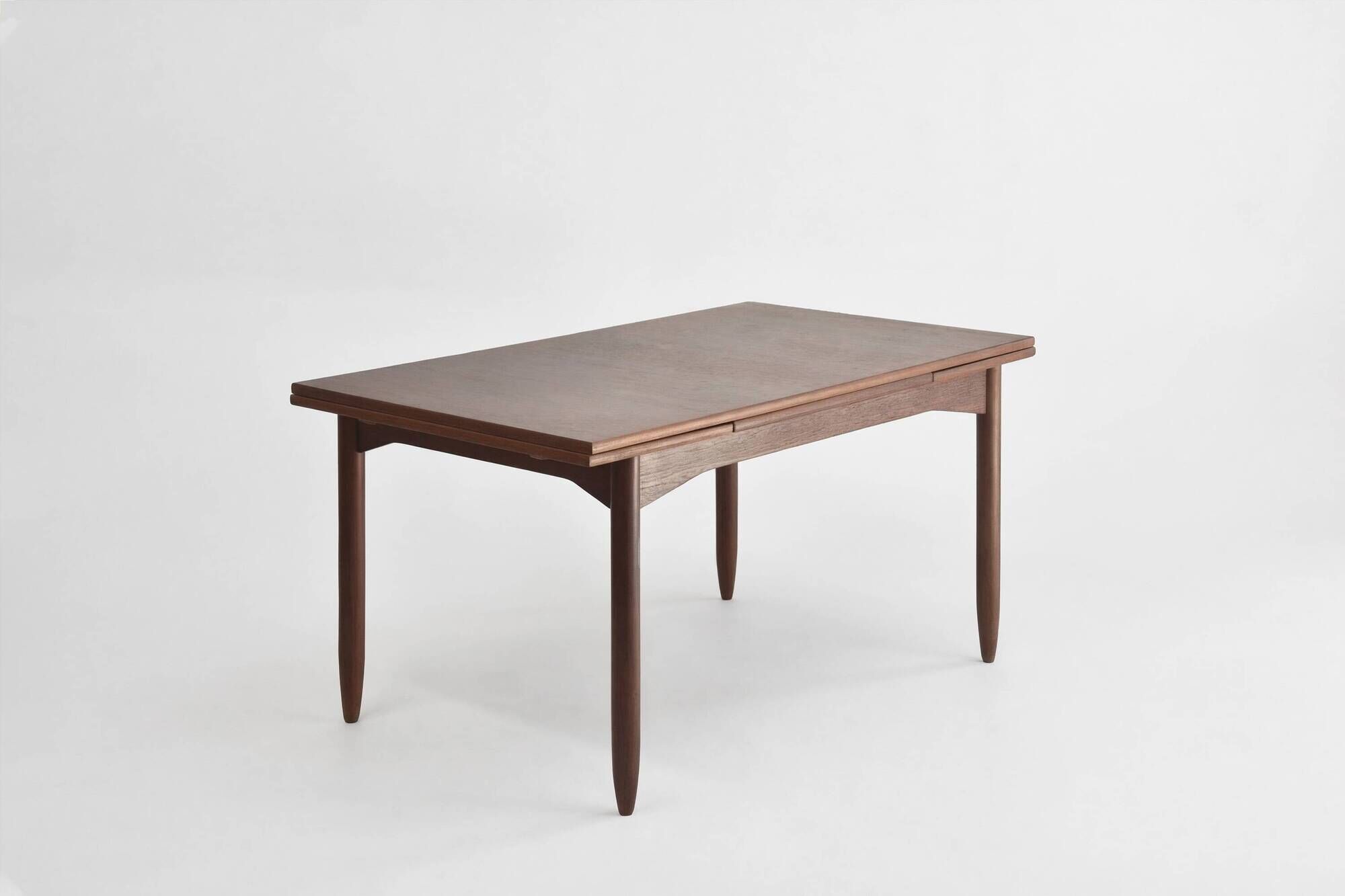 Vintage teak extendable Scandinavian table from the 1960s.