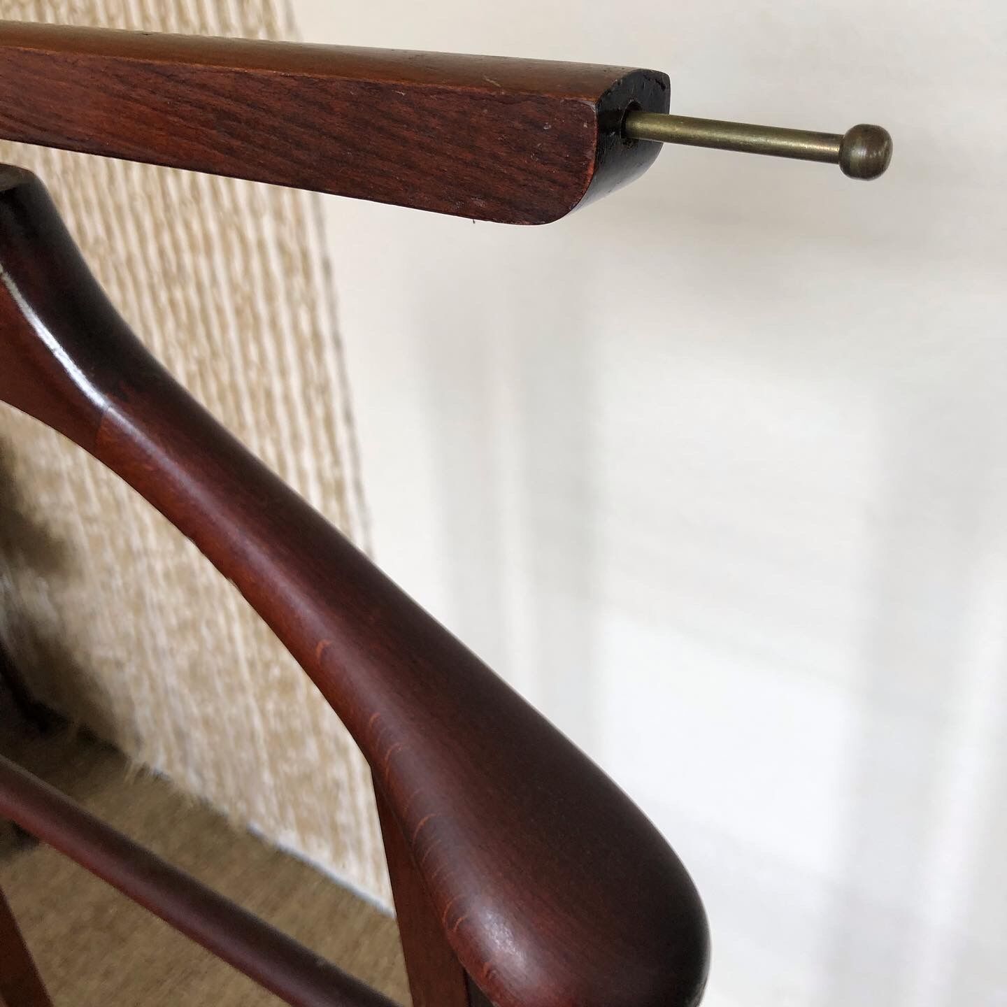 Mahogany night valet