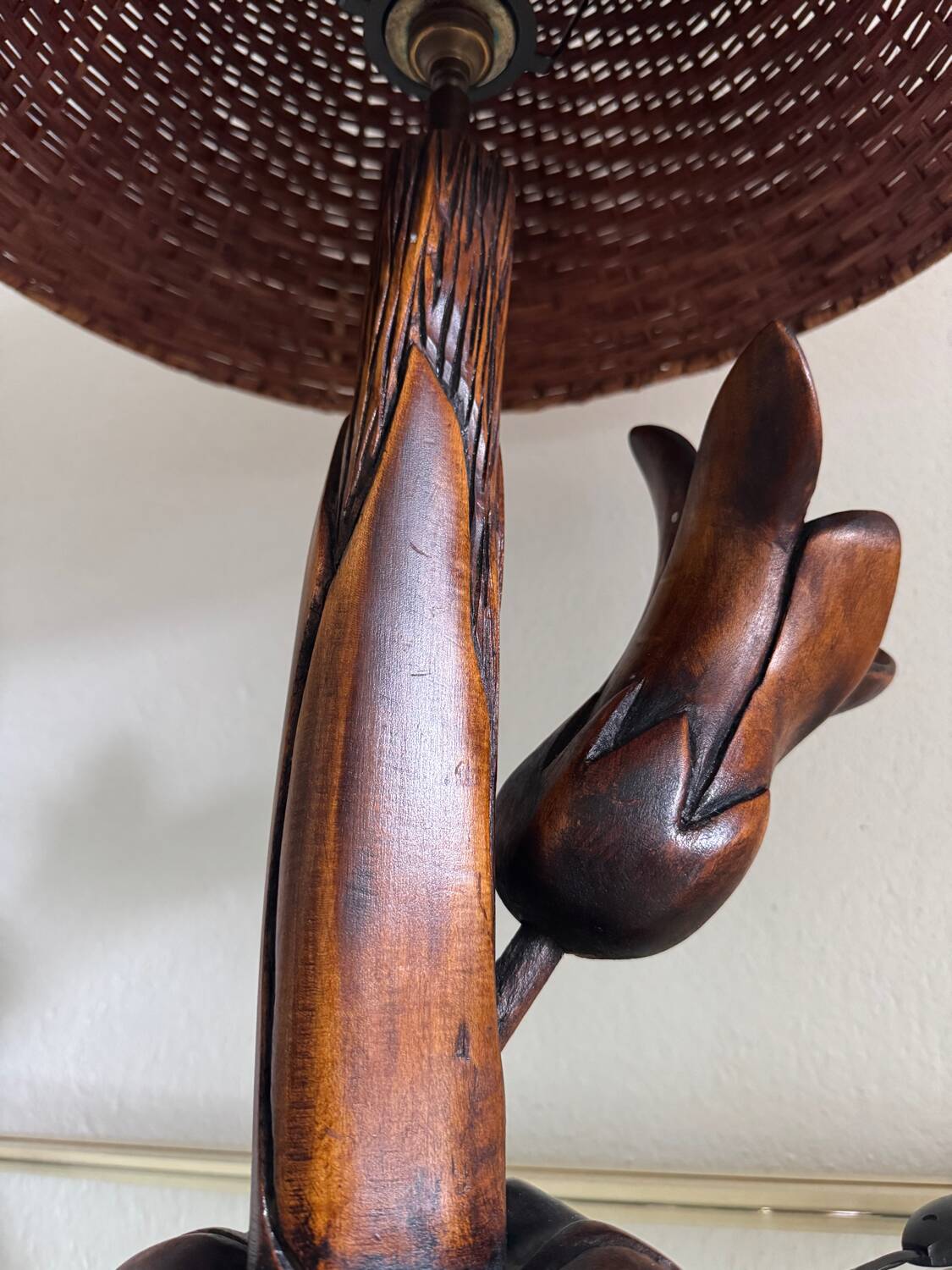 Floral carved wood lamp from the 60s