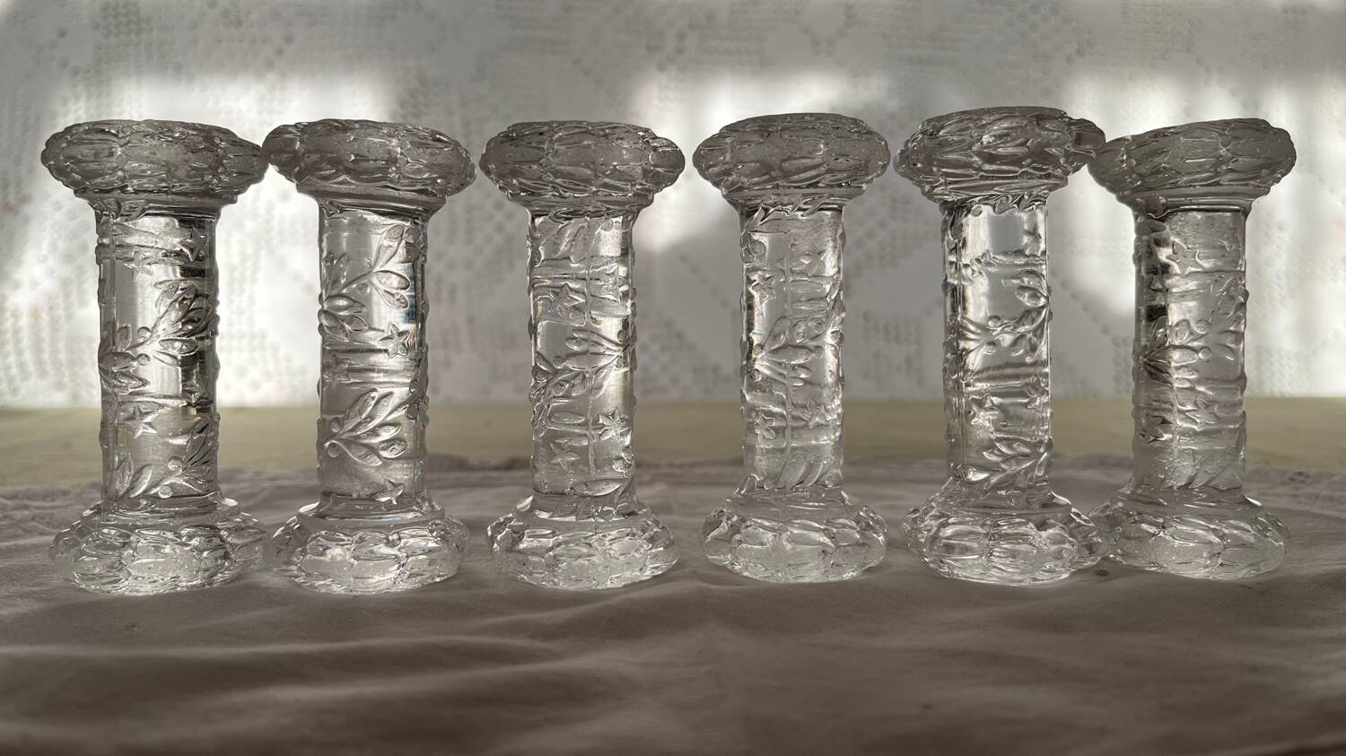 Set of 6 vintage glass knife rests