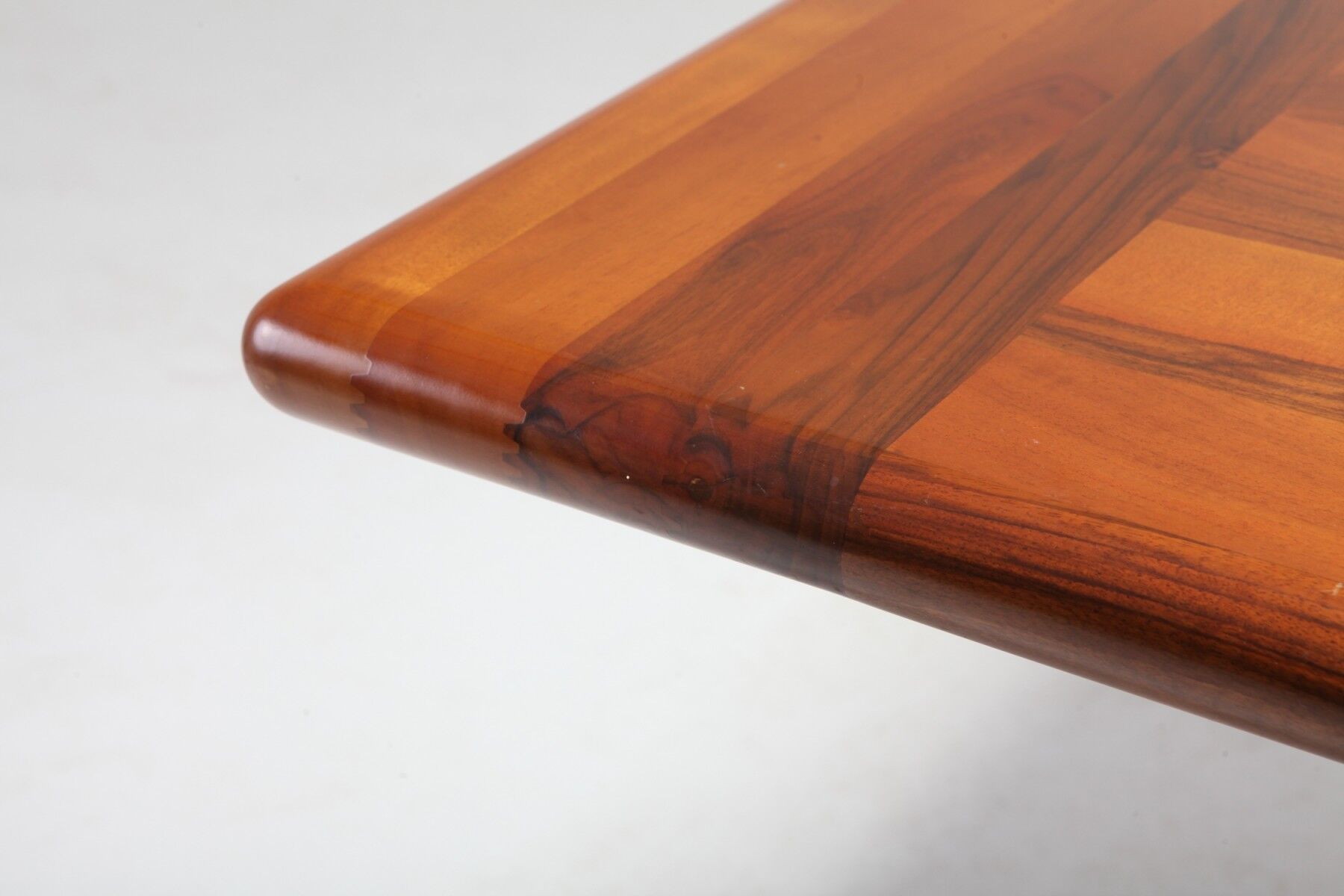 Postmodern walnut dining table by Afra - Tobia Scarpa 1980