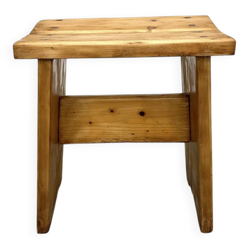 Solid pine stool