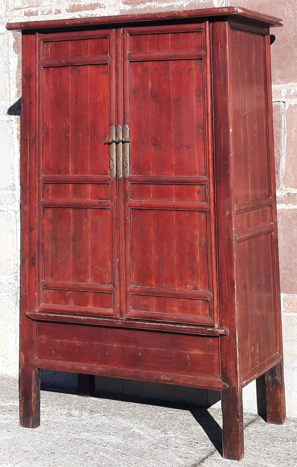 19th-century Chinese wardrobe (Height 2.6m)