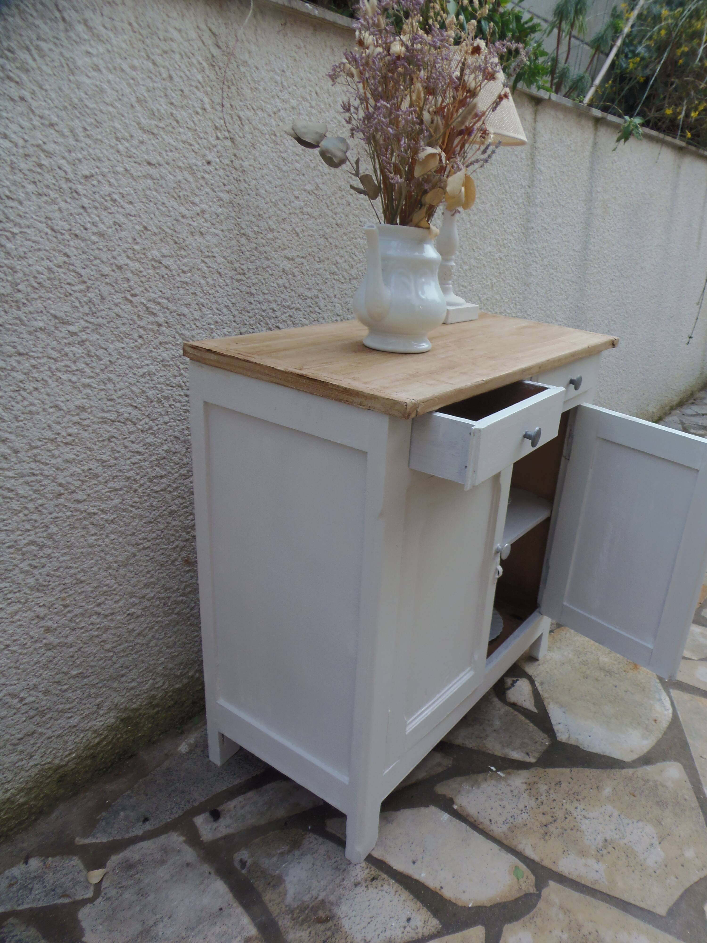 Vintage Parisian buffet re-enchanted in pearl grey, wooden top.