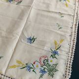 Ensemble nappe et 6 serviettes en lin brodé vintage 50