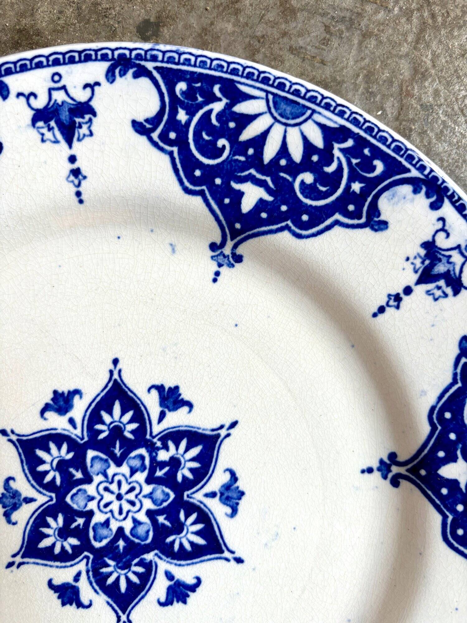 Lunéville flat plate in iron earth, "Alexandra" service