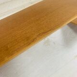 String shelf