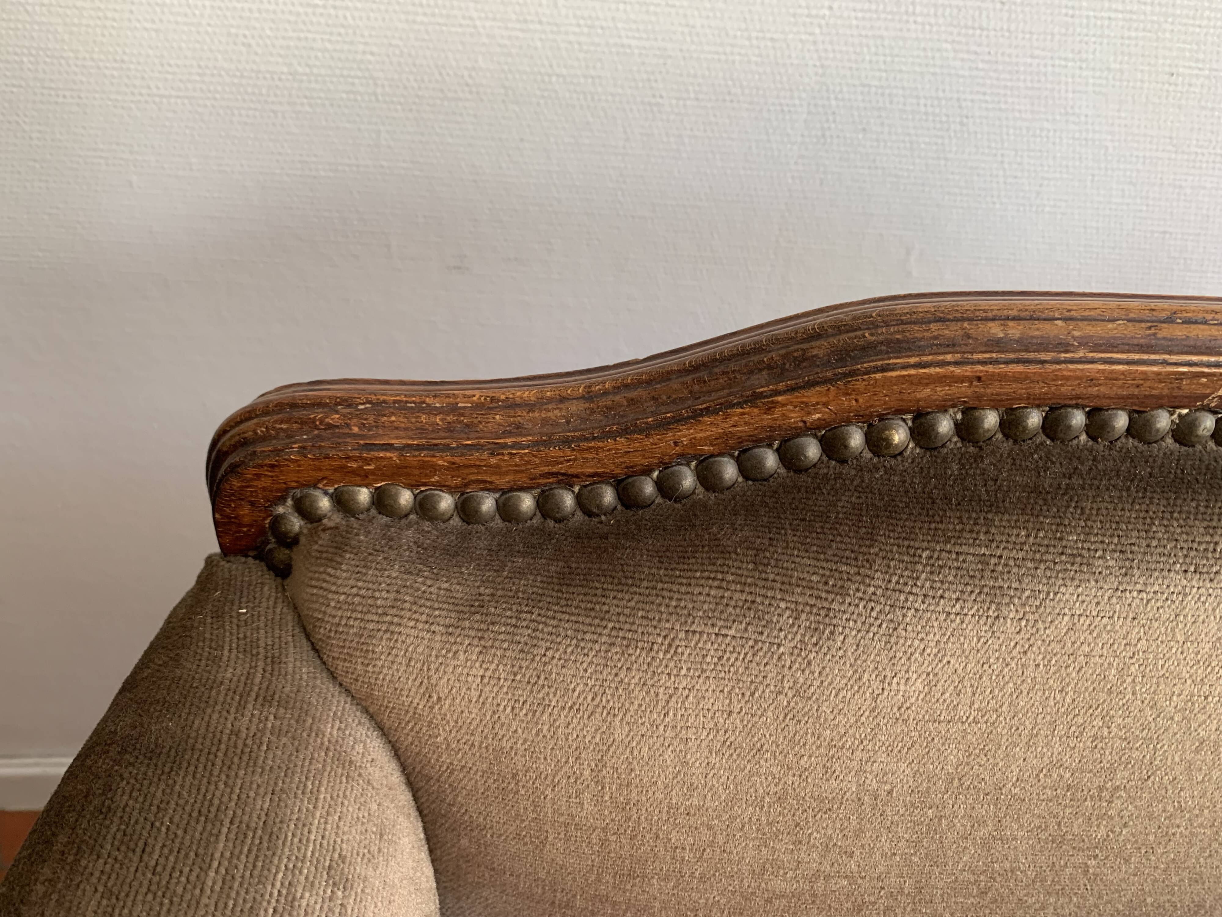 Art Deco armchair in taupe velvet, 1920/30