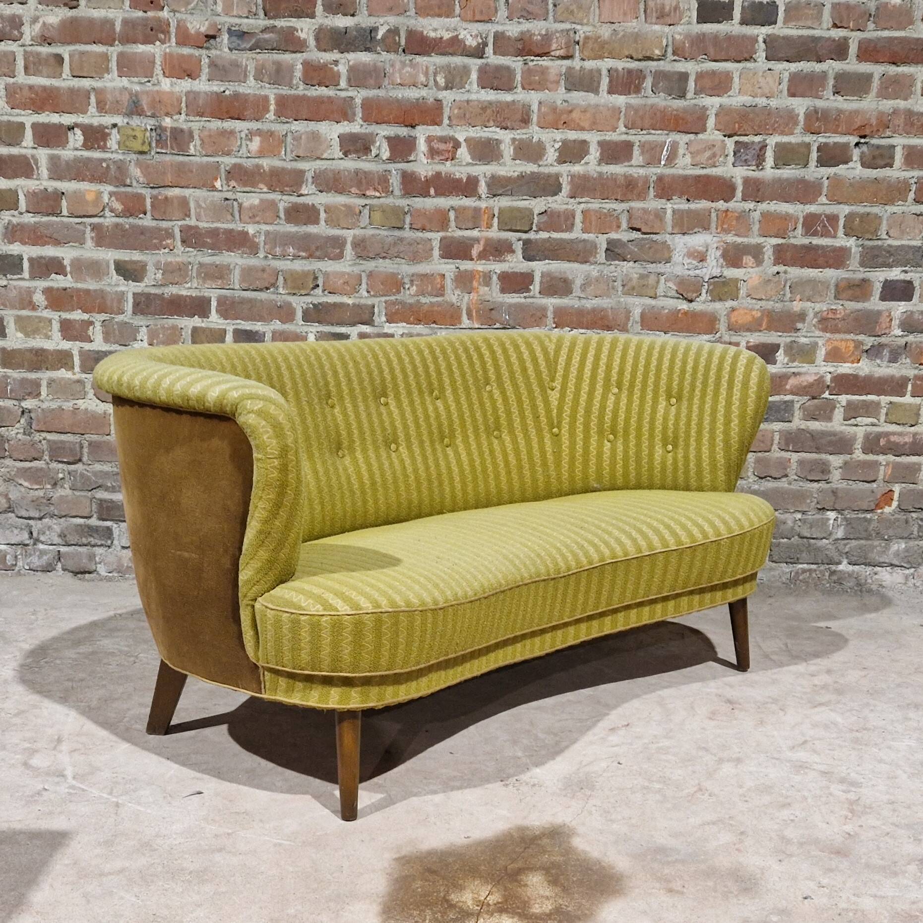 Vintage banana sofa