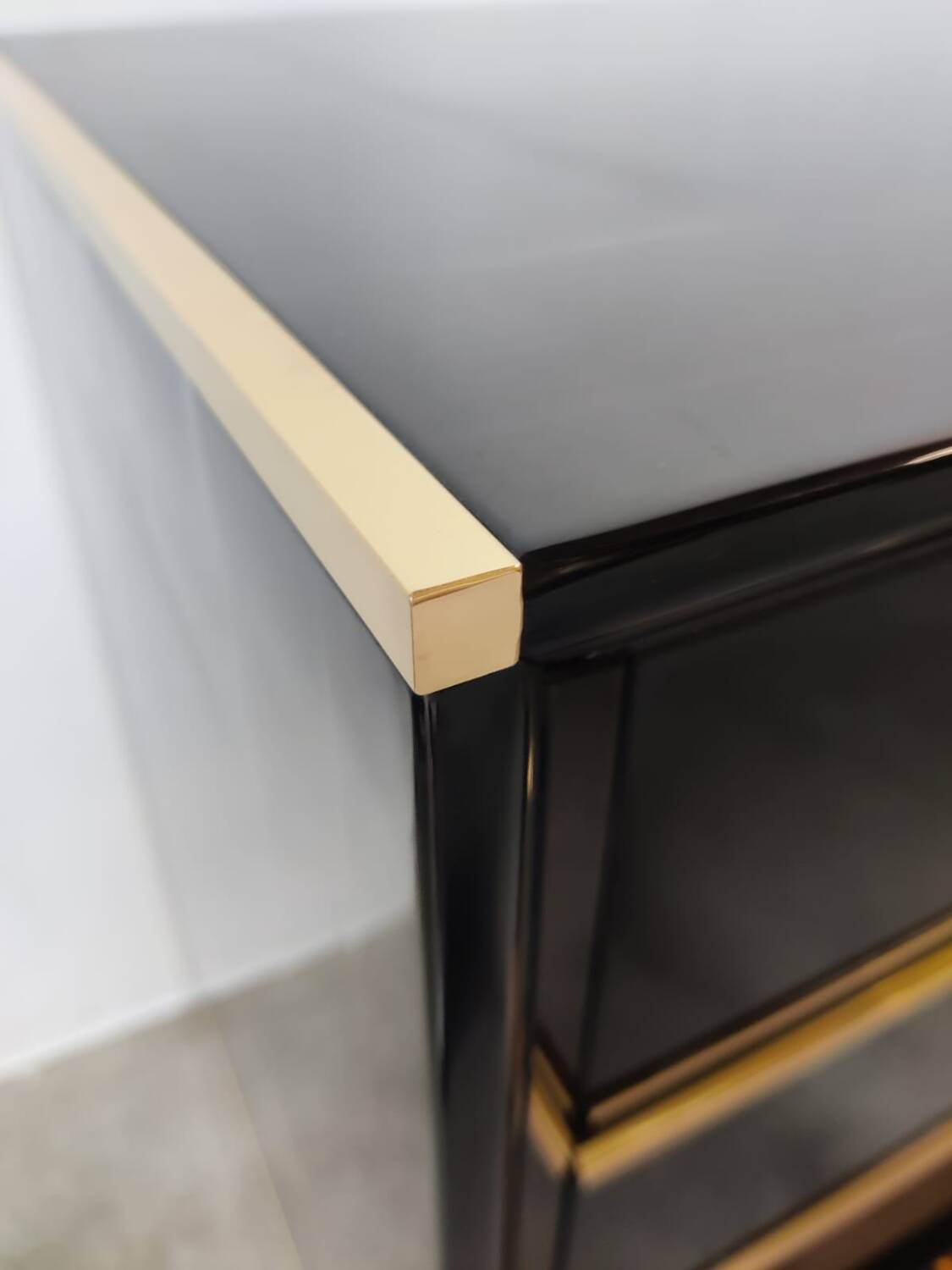 Italian sideboard / chest of drawers, 1970/1980