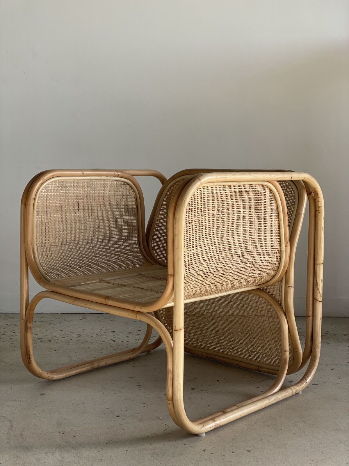 U-shaped armrest rattan armchair, grid canning